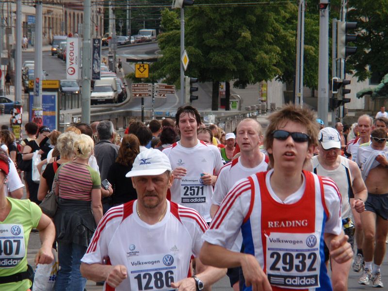 P5100138.JPG - Radek vypadá sice unaveně, ale nijak nevybočuje od ostatních běžců.