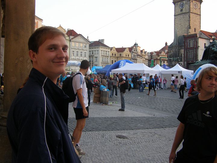 P9110071.JPG - Postupem času přece jen mírné napětí přicházelo, ale hraný úsměv to zakryje.