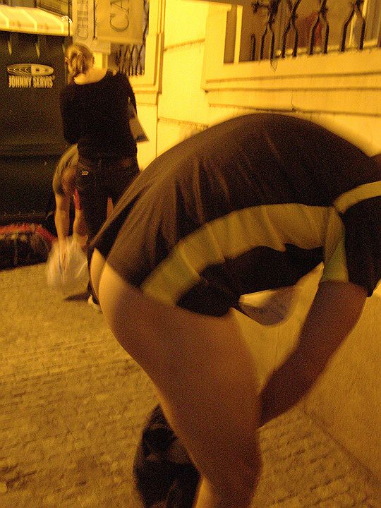 P9110091.JPG - Vždy když Hanz dojede na Staroměstské náměstí, neubrání se a svlékne se do naha.