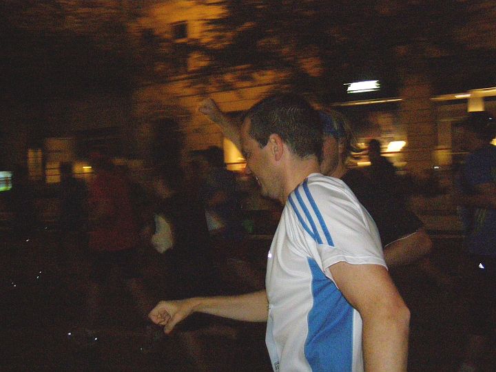 P9110103.JPG - Kroci zkušeně vběhl Krokodýlkovi do záběru a tudíž jeho mávání není vidět.