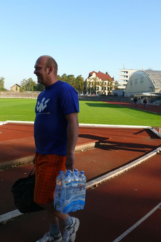 P1110167.JPG - Gazza to musel všechno odřít.