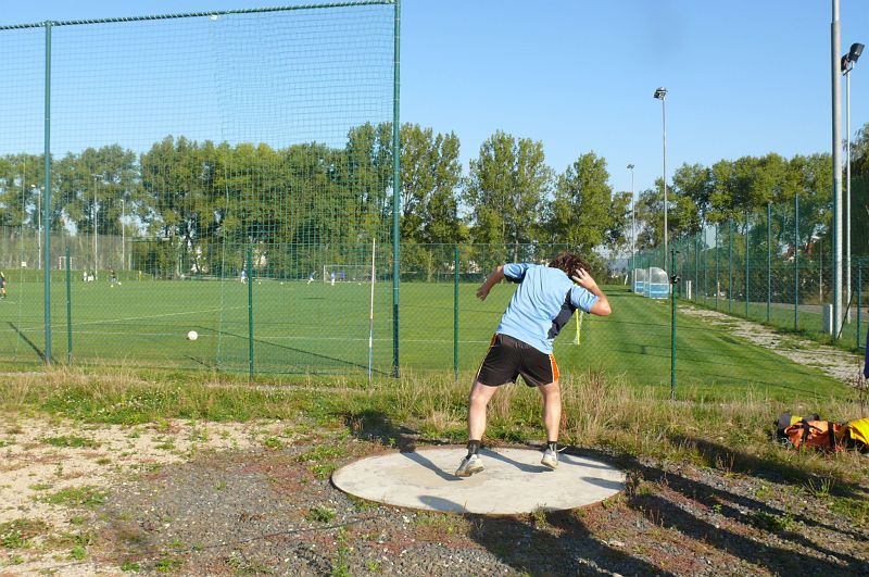 P1110186.JPG - Lála a příprava před nejdelším vrhem.