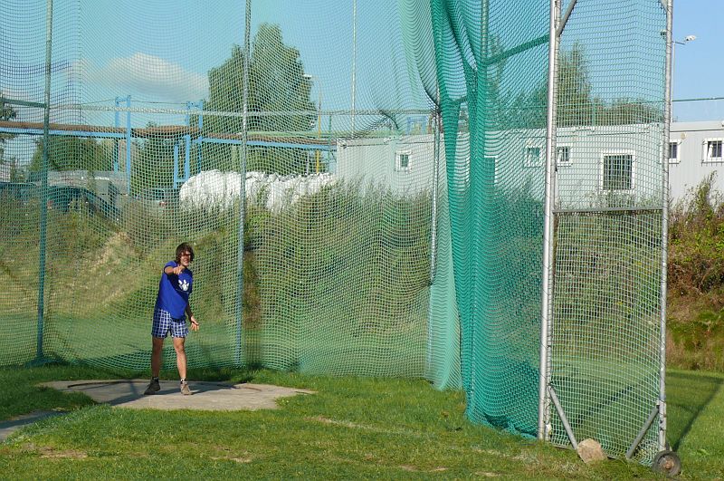 P1110203.JPG - Důša právě vypustil disk.