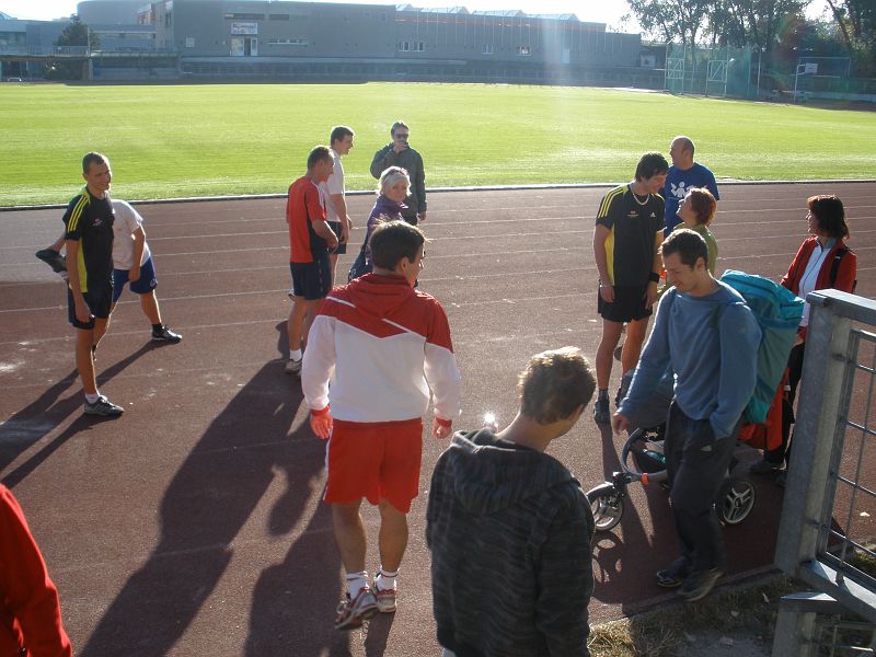 P9260024.JPG - Protože počet atletů byl veliký, dalo poměrně hodně práce celou událost zorganizovat.