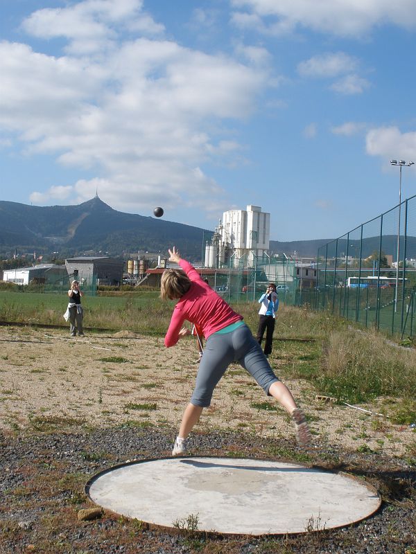 P9260232.JPG - Petřin vrh daleký.