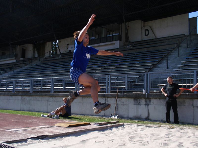 P9261114.JPG - Další skok a stejný údiv.