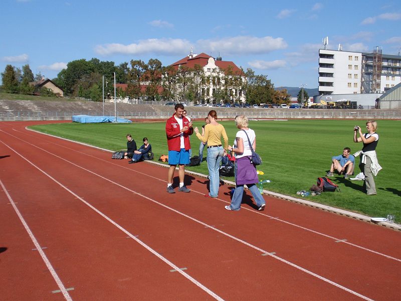 P9261135.JPG - 3. Tomík dostává hodnotné ceny a diplom.