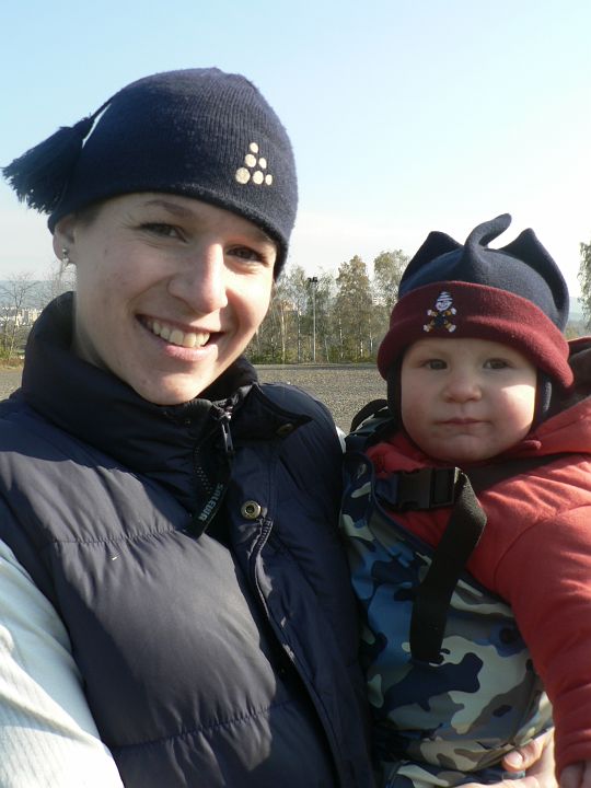 P1060255.JPG - Míša nejenže soutěžila, ještě se starala o svého syna Kubíka