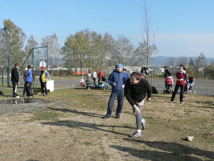 P1060269.JPG - Úsměv ho neopouští, vrh a zpět za Štěpánkem