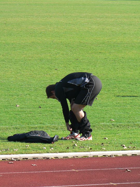 P1060298.JPG - Protože nás byl lichý počet, musel někdo běžet sám