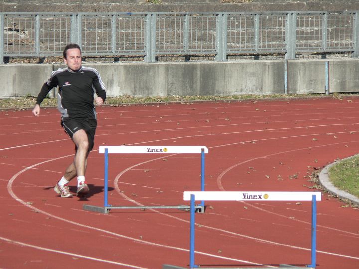 P1060301.JPG - A pak již jen závodil s časem