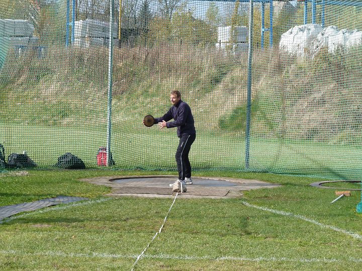 P1130962.JPG - Lukášova příprava před hodem