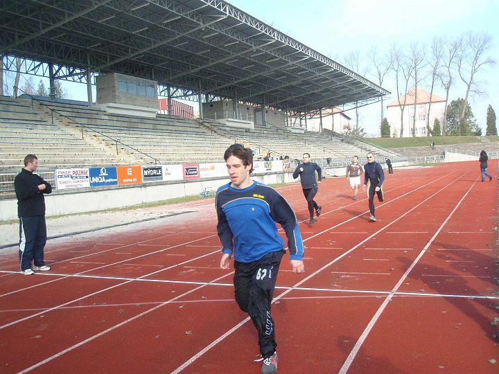PA238869_1.JPG - Třetí disciplínou byl běh na 400 metrů, sprintovat více jak minutu je velice náročné