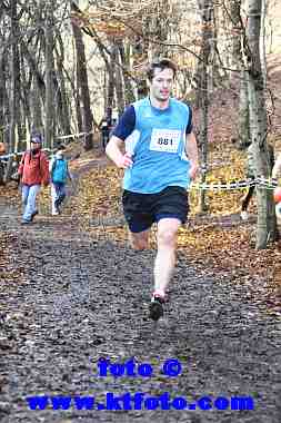 VKU08JK2476.jpg - A ještě trochu zrychluje.