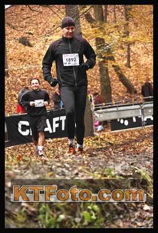 VKU09JK3293.jpg - Poslední rozhodnutí vždy padne těsně před skokem do říčky.