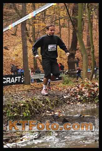 VKU09JK3295.jpg - Já uvažuji o skoku či proběhnutí.