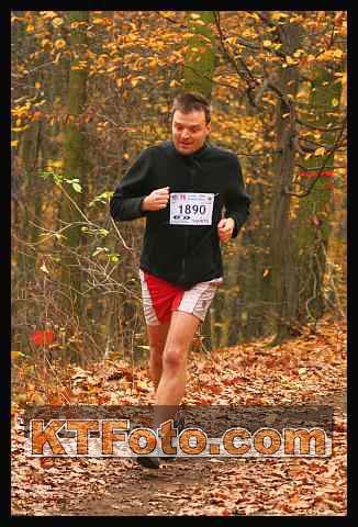 VKU09KA2089.jpg - Krátká rovinka po prvním kopci.