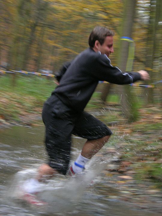 DSCN0847.JPG - A Štěpán bez hlavy do říčky.